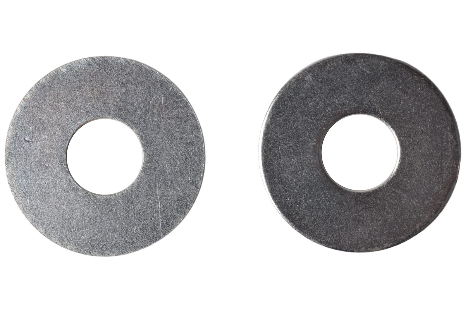 Mounting kit for spare wheel carrier