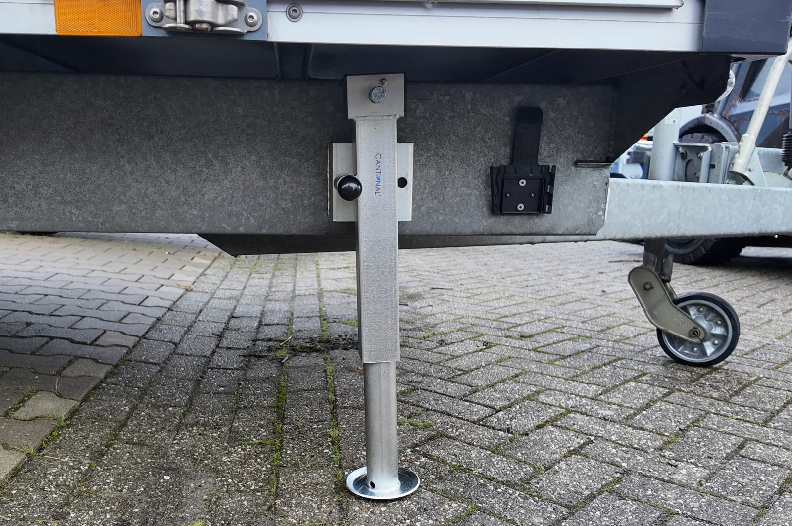 Set of 2 Cantonal wind-down swivel prop stands 1300 kg